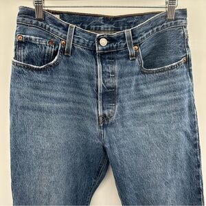 Levis 501 Jeans Mens 28x32 Blue Denim Pants Button Fly Classic Straight Workwear